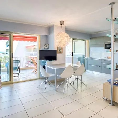 A2 - 1 Bdr Sea & Port View - Ac, Garage & Terrace דירה