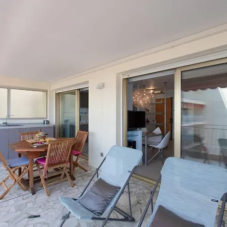 דירה A2 - 1 Bdr Sea & Port View - Ac, Garage & Terrace