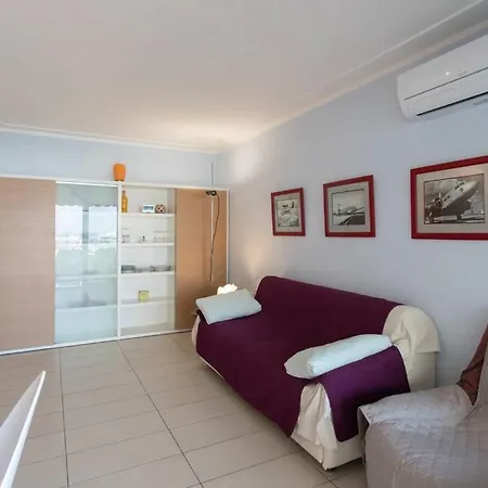 דירה A2 - 1 Bdr Sea & Port View - Ac, Garage & Terrace