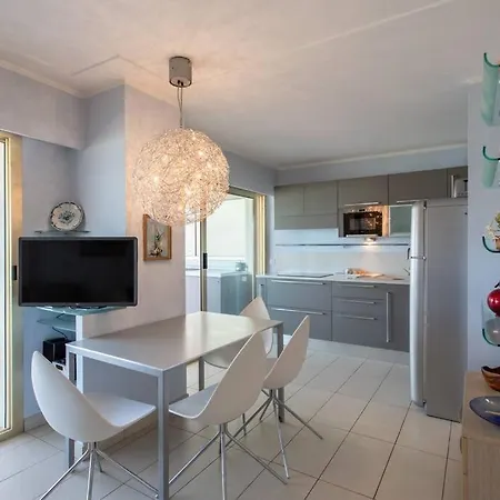 A2 - 1 Bdr Sea & Port View - Ac, Garage & Terrace Apartamento Antibes