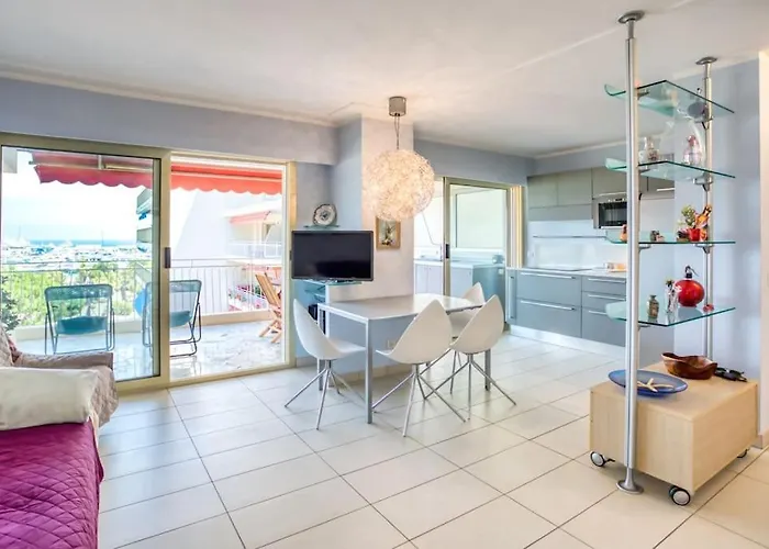 A2 - 1 Bdr Sea & Port View - Ac, Garage & Terrace Apartamento