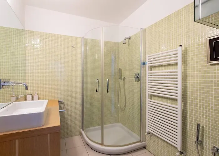 A2 - 1 Bdr Sea & Port View - Ac, Garage & Terrace Apartamento