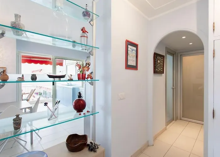 A2 - 1 Bdr Sea & Port View - Ac, Garage & Terrace Apartamento