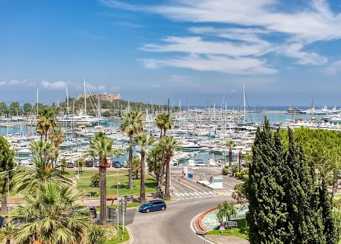 A2 - 1 Bdr Sea & Port View - Ac, Garage & Terrace Apartamento